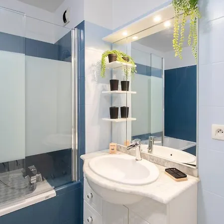 C16 - 2 Bdr Rue Antibes 4 Min Palais Festivals - Ac & Terrace