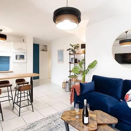 C16 - 2 Bdr Rue Antibes 4 Min Palais Festivals - Ac & Terrace Apartment *