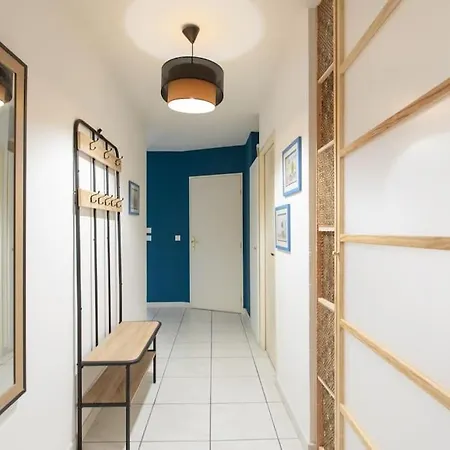 C16 - 2 Bdr Rue Antibes 4 Min Palais Festivals - Ac & Terrace Apartment