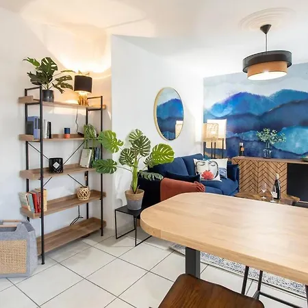 C16 - 2 Bdr Rue Antibes 4 Min Palais Festivals - Ac & Terrace Apartment Cannes